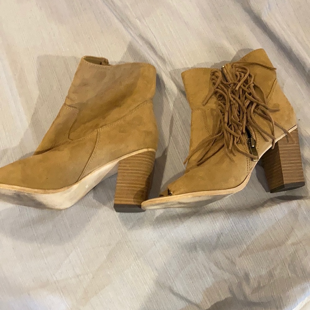 Cute tassel peep toe booties
